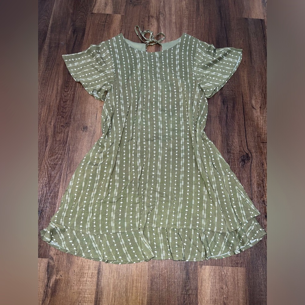Francesca’s Collections Olive Green Boho T-Shirt/Sheath Style Dress